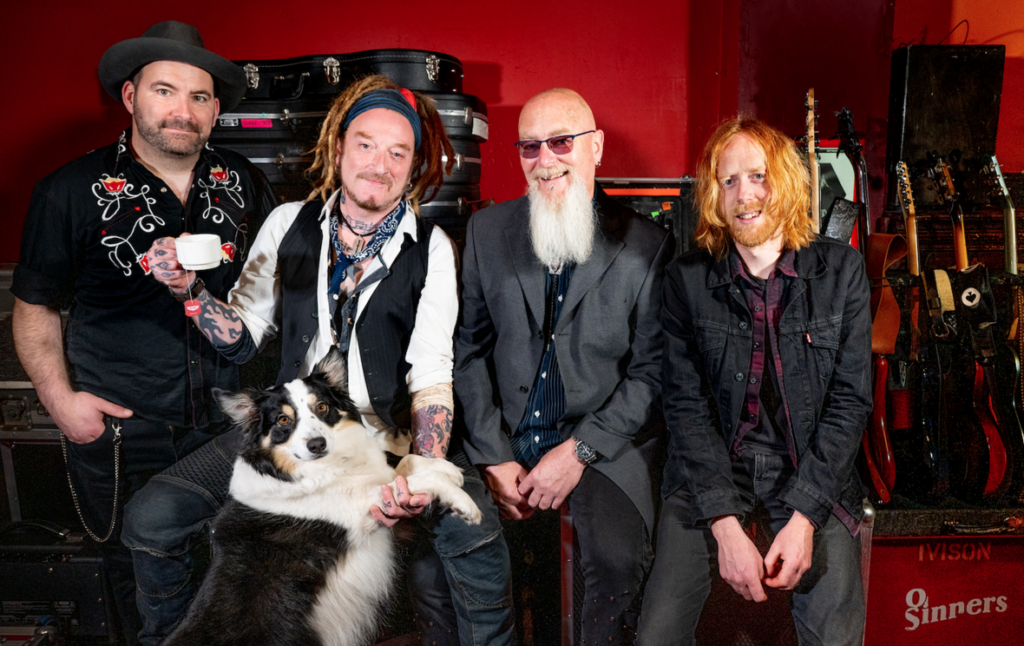 Ginger Wildheart & The Sinners Release Their Self-titled Debut Album On 7th October.