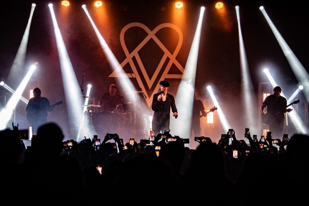 VILLE VALO – NEON NOIR TOUR – 28/10/2023 – (Centro de Convenciones Teatro Leguia) Lima, Peru