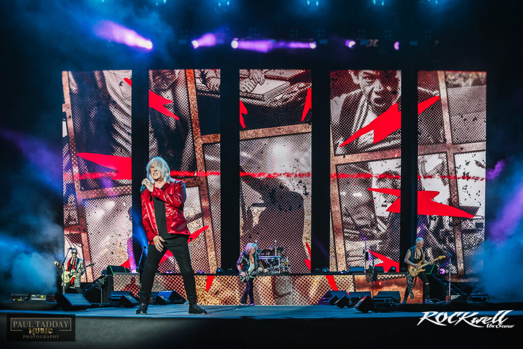 DEF LEPPARD & MOTLEY CRUE Marvel Stadium -14/11/23- Melbourne, Australia