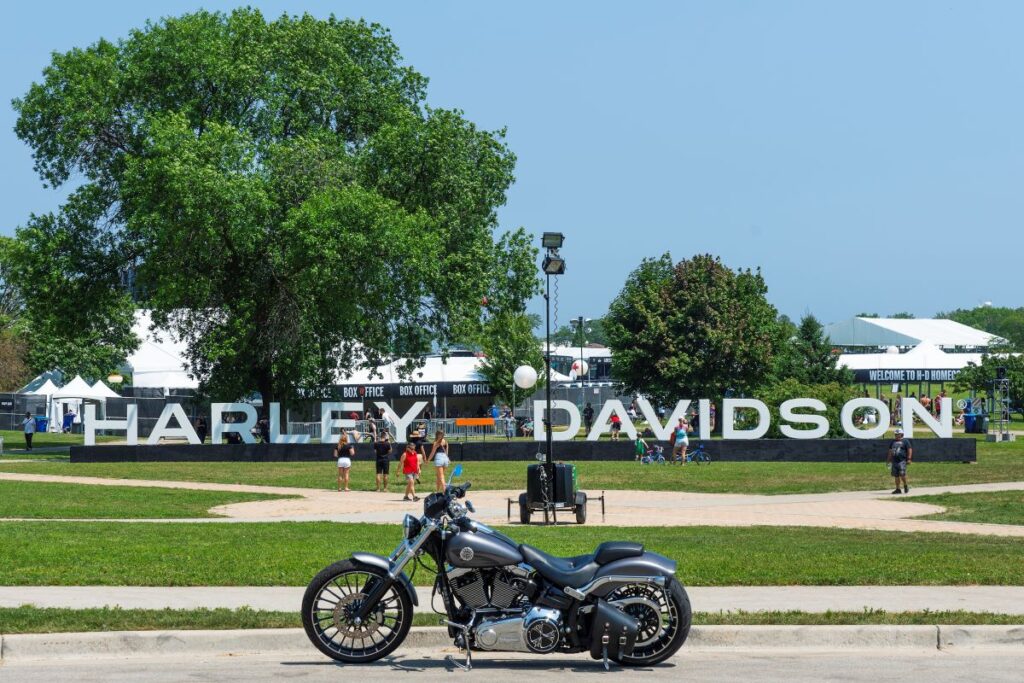 HARLEY DAVIDSON HOMECOMING TOUR- VETERANS PARK, MILWAUKEE, WISCONSIN JULY 10-13TH- USA